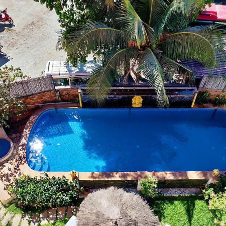 The Cashew Nut Villas Siem Reap Exteriör bild
