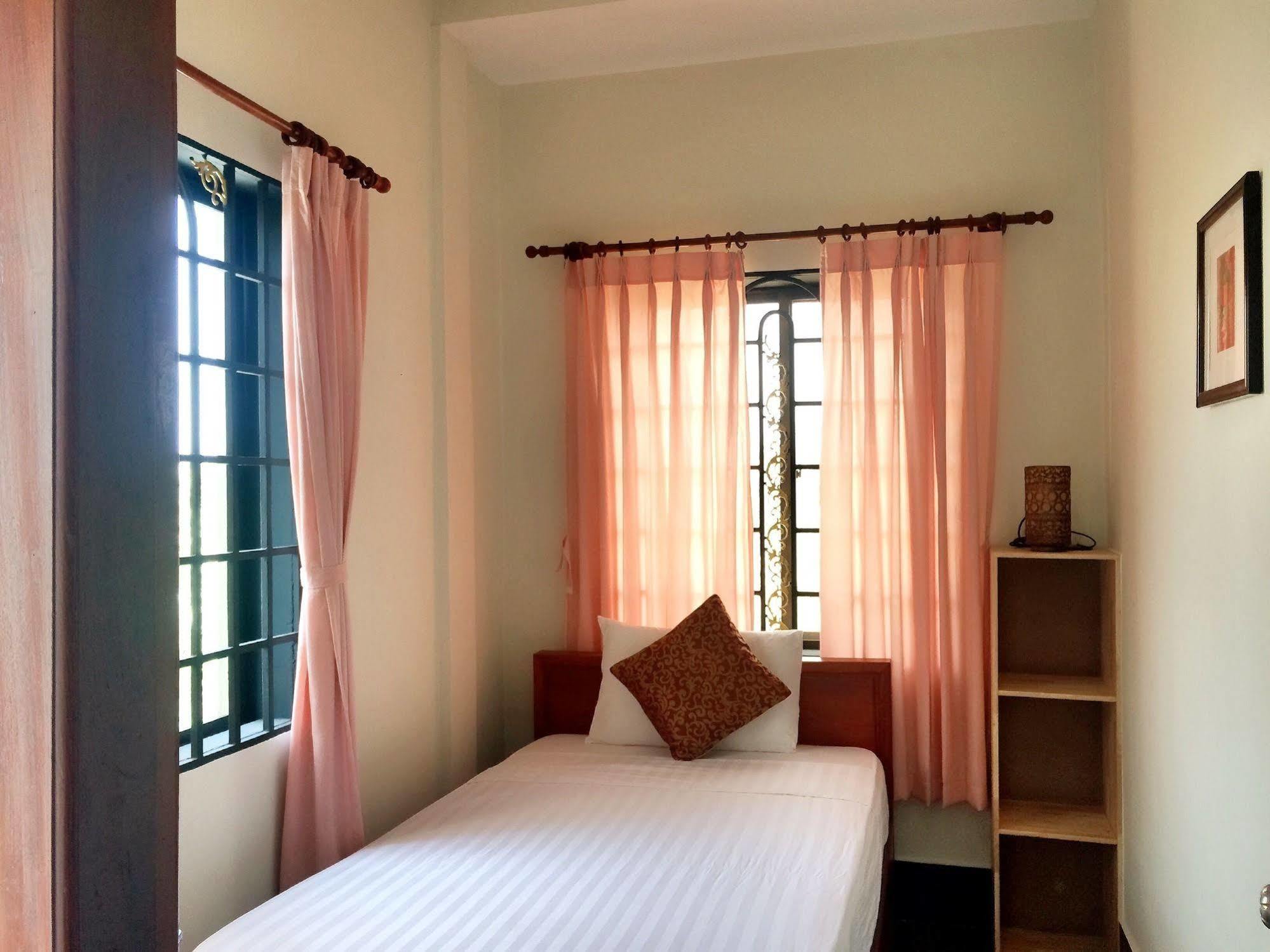 The Cashew Nut Villas Siem Reap Exteriör bild