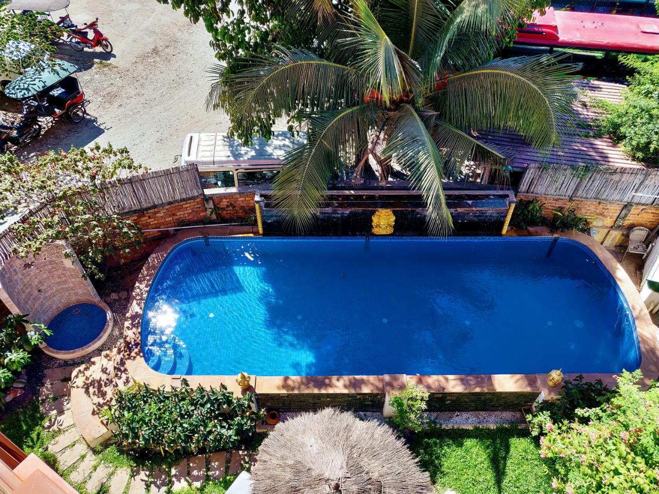 The Cashew Nut Villas Siem Reap Exteriör bild
